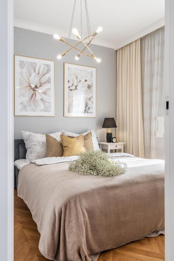 Apartmenteight By Rentoom Торунь Екстер'єр фото