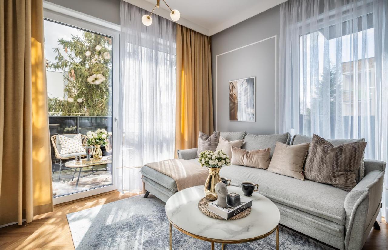 Apartmenteight By Rentoom Торунь Екстер'єр фото